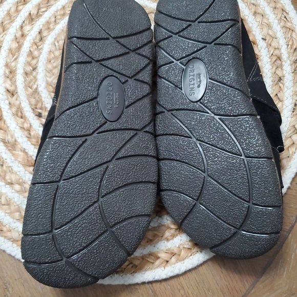 Earth Origins  Ellery Women’s Black slip on Suede sandal clog, Size 7 - Picture 8 of 8